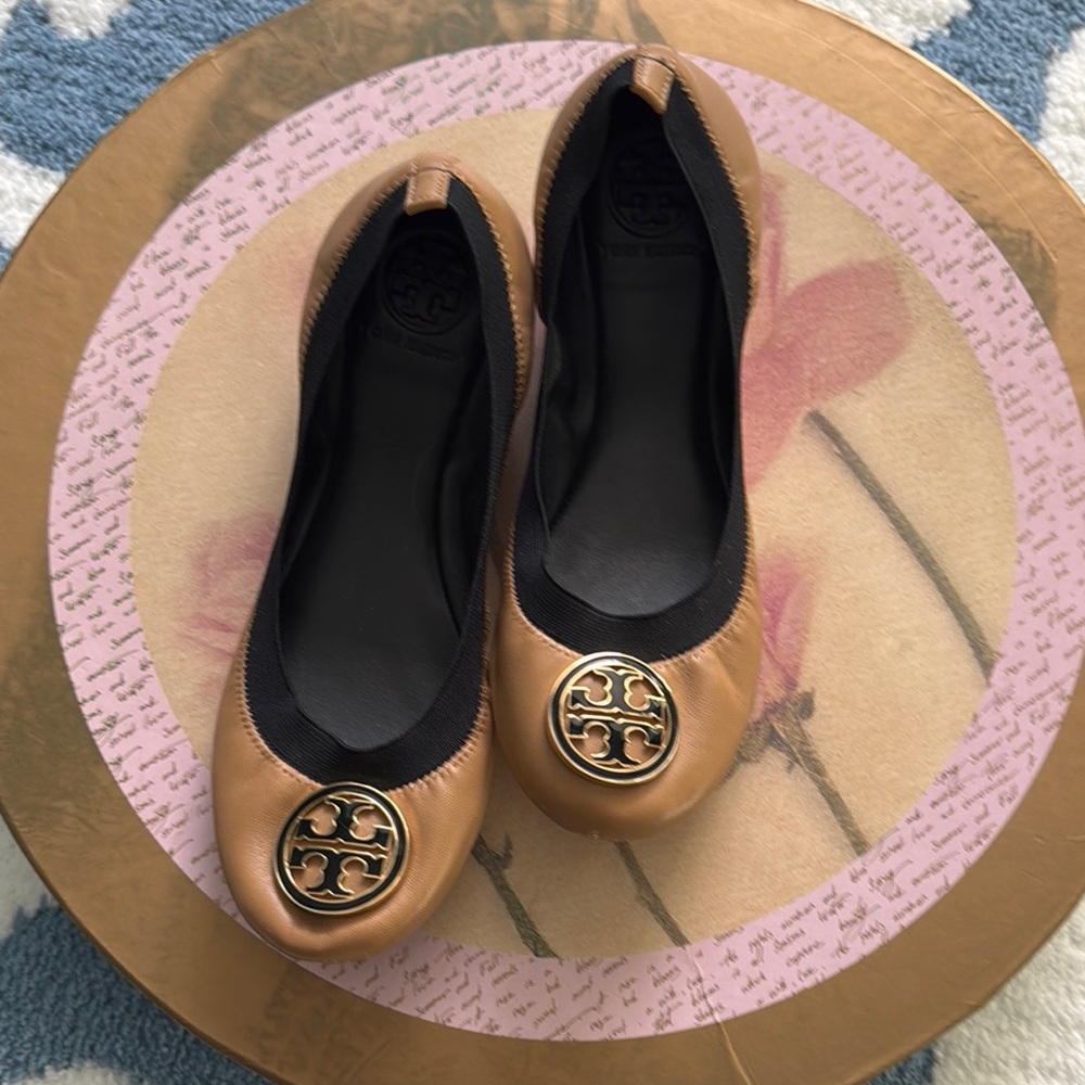Tory Burch Women's Tan Ballet Flats